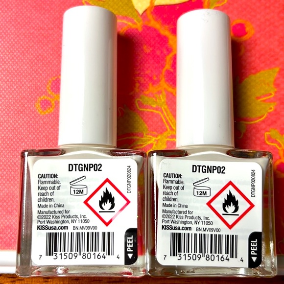 Kiss Gel Shine Nail Polish 13 ml (0.44 fl oz) Colors: White. Lot of two. - Picture 2 of 2